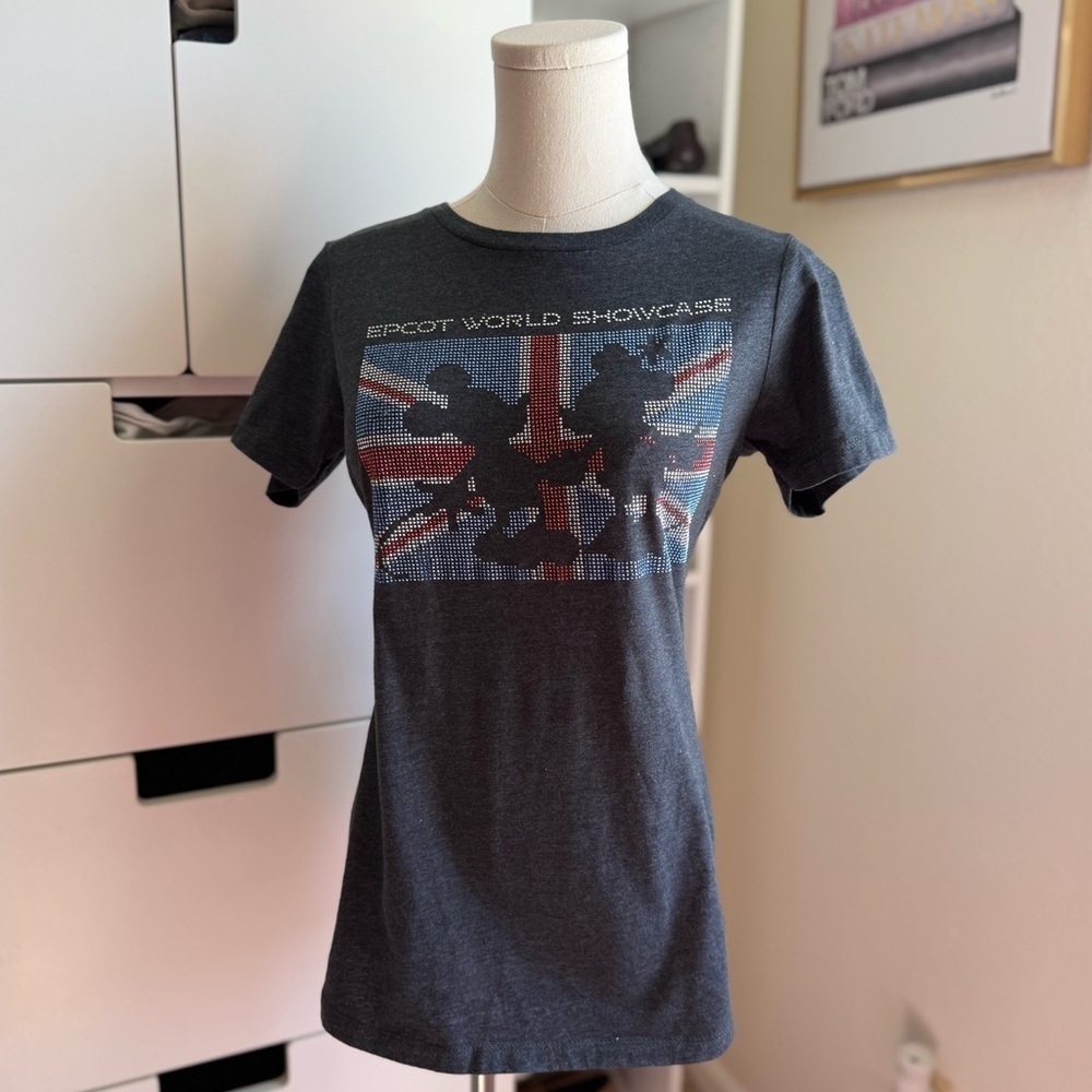 Disney Parks Dark Gray Blue Epcot World Showcase Short Sleeve T-shirt Size Large